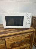 George Home 700w Microwave White Refurbished