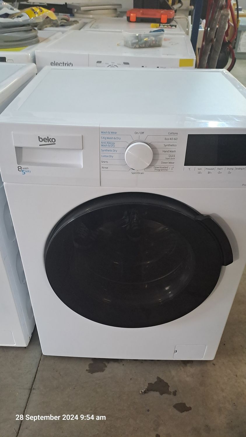 Beko WDL854431W 8kg+5Kg 1400 Spin Washer Dryer White  Refurbished