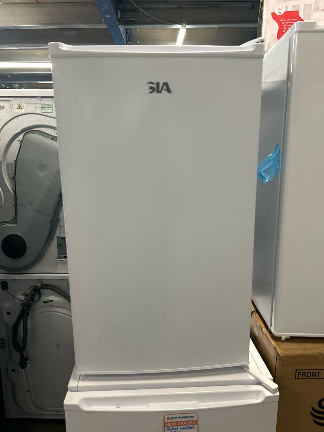 SIA LFIWH Undercounter Fridge H84cm W47cm White New Graded