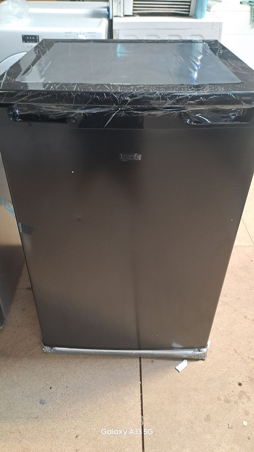 Igenix IG255B Undercounter Fridge H84cm W55cm Black New Graded