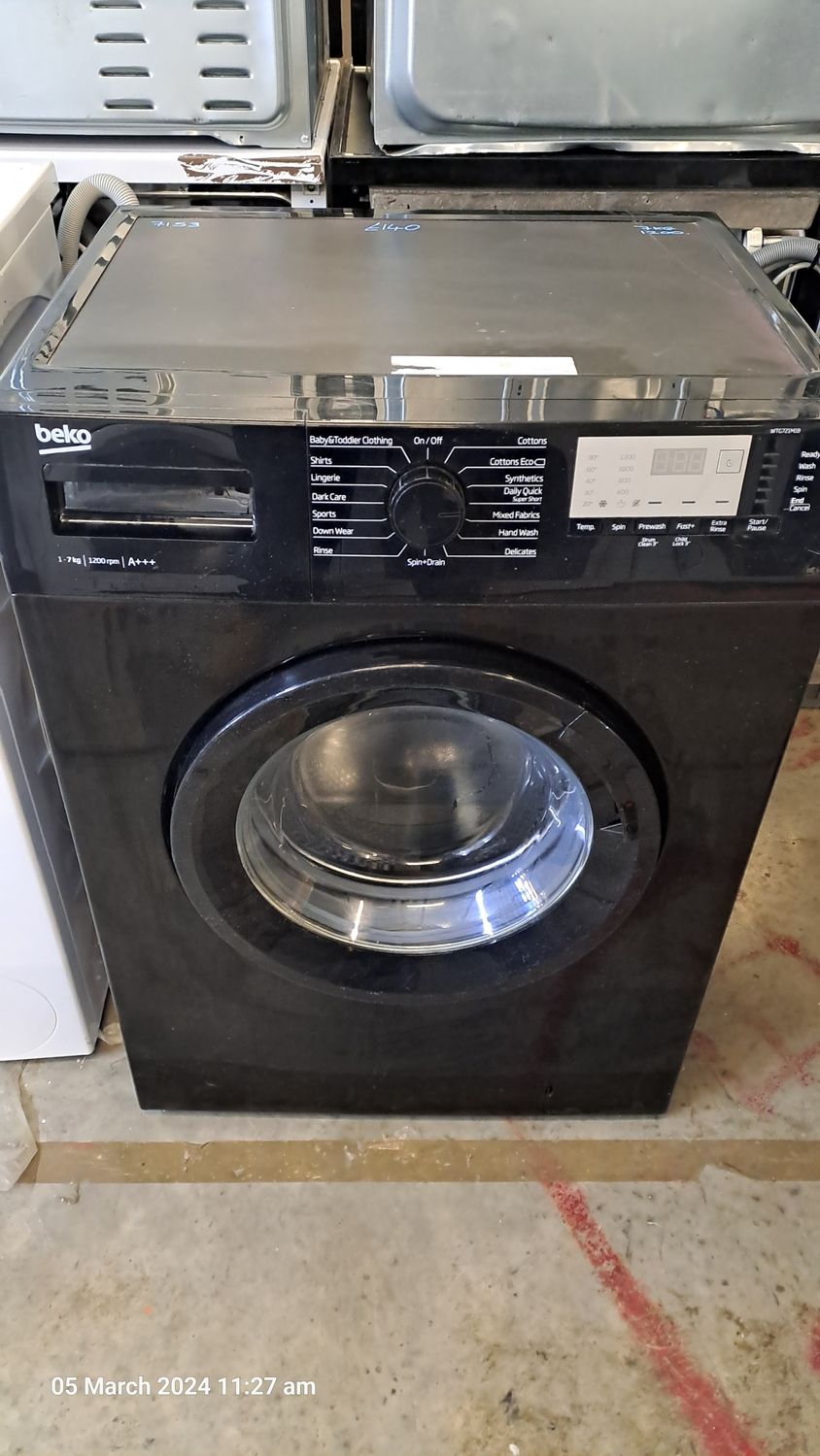 Beko WTG741M1B 7kg Load 1400 Spin Washing Machine Black