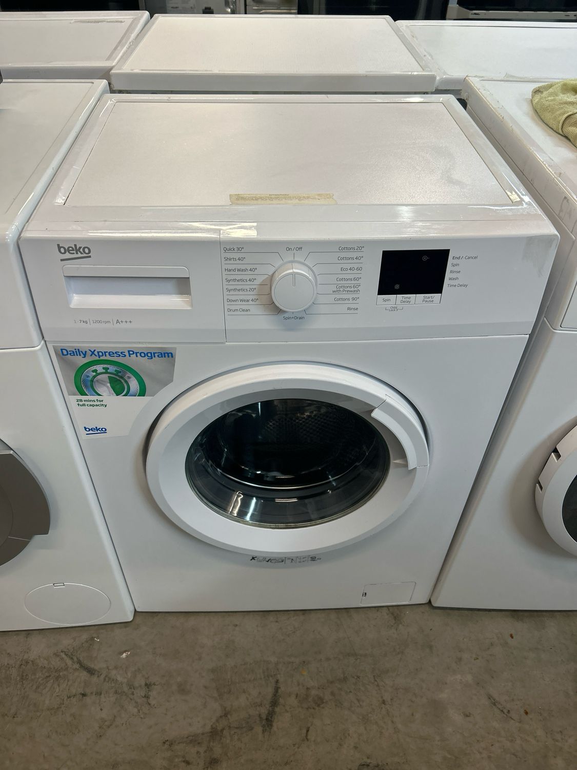 Beko WTG720M2W 7kg Load 1200 Spin Washing Machine White Refurbished