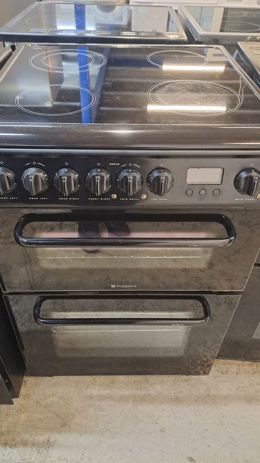 Hotpoint HAE60K 60cm Electric Cooker with Ceramic Hob Black   