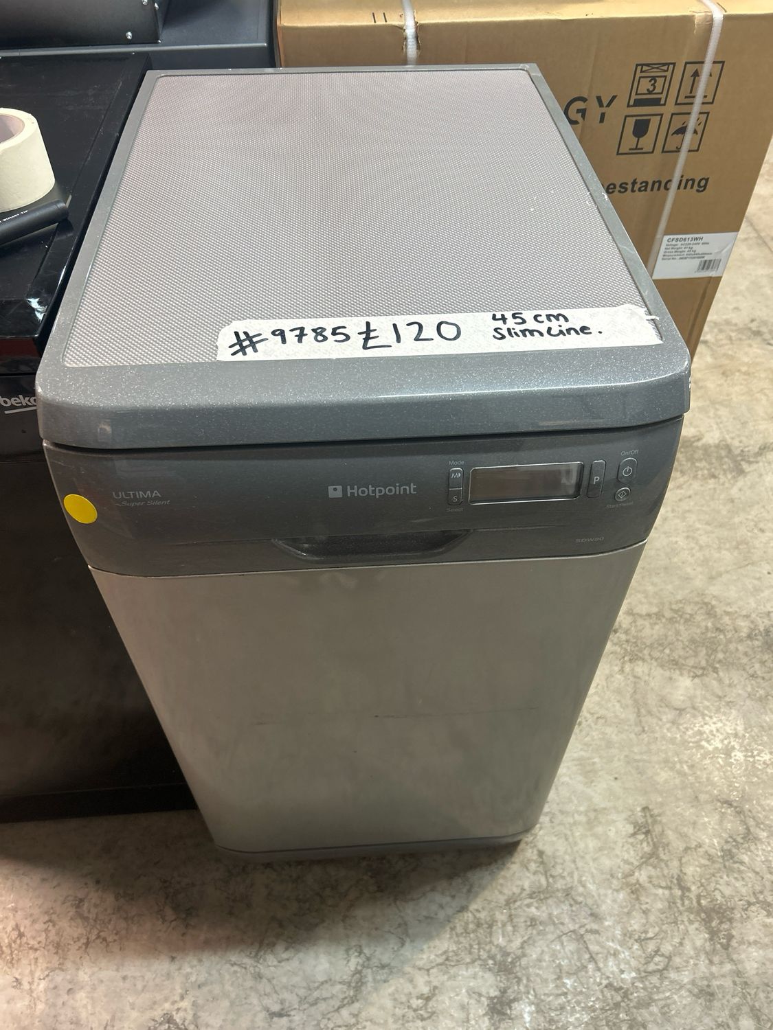 Hotpoint SDW80G.C 45cm Freestanding Slimline Dishwasher Silver