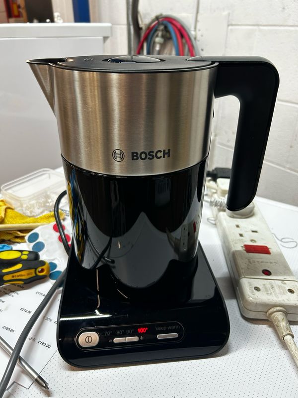 :Bosch TWK8633GB Kettle Styline Black RRP: £84.99