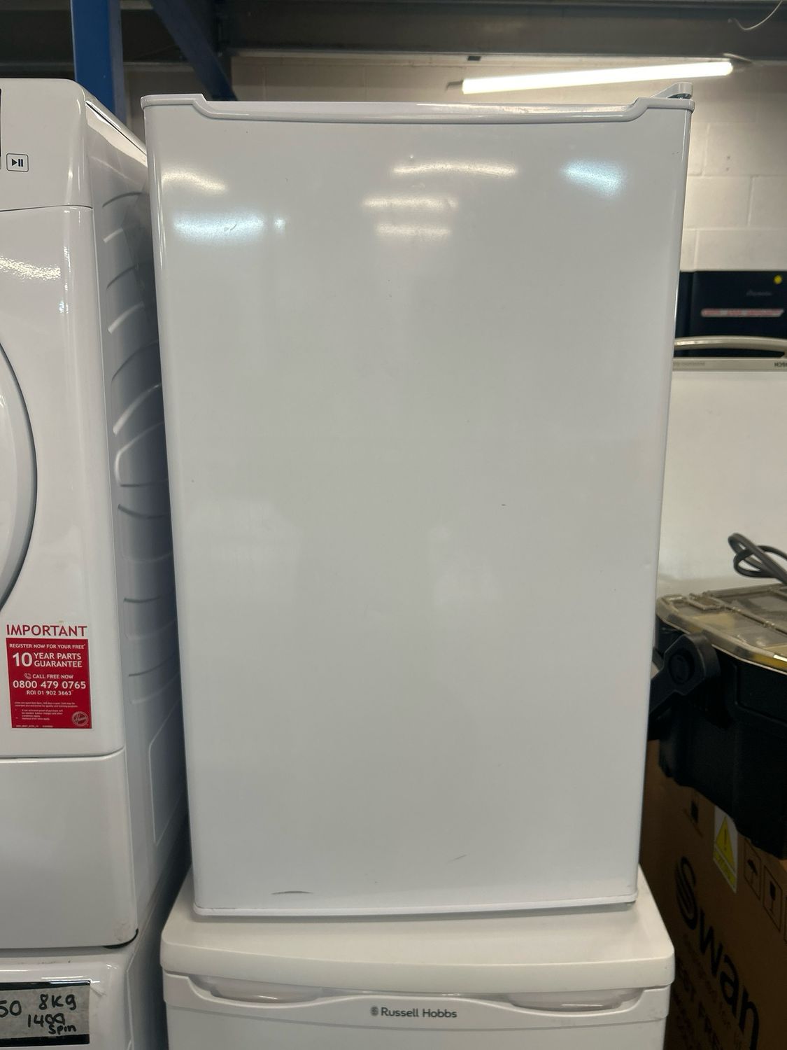 Essentials 48cm Under counter Fridge White