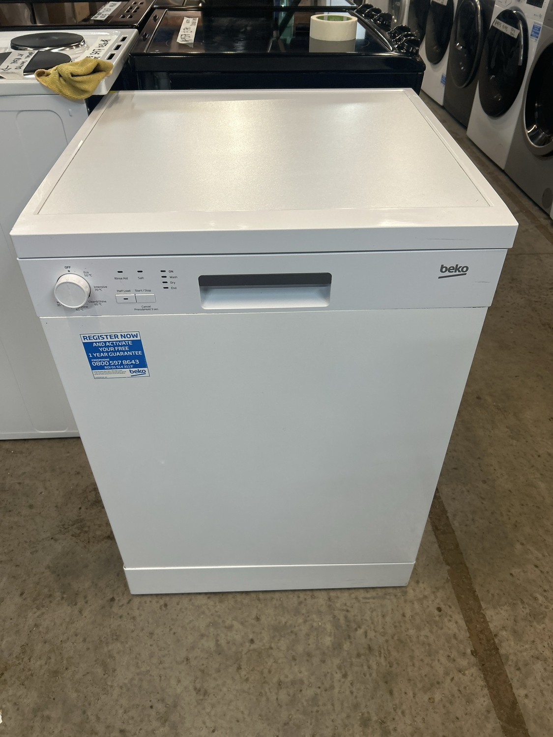 Beko DFN05X11W 60cm Freestanding Full Size Dishwasher White