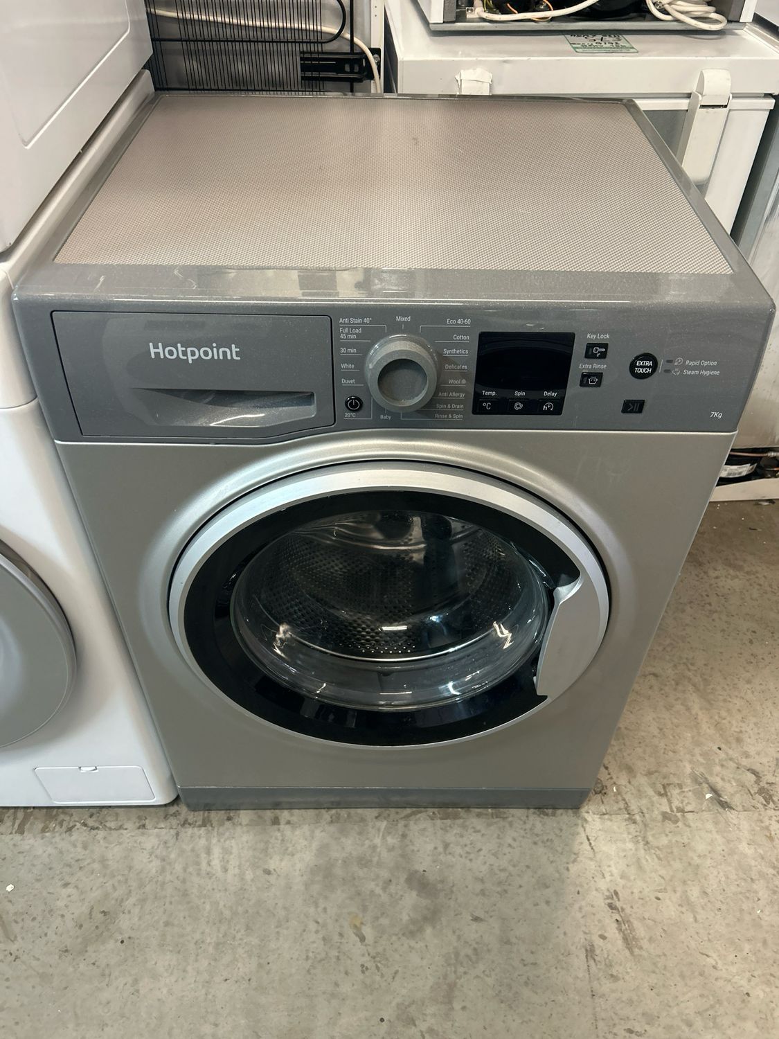 Hotpoint NSWM742UGGUKN 7kg Load 1400 Washing Machine Grey Refurbished