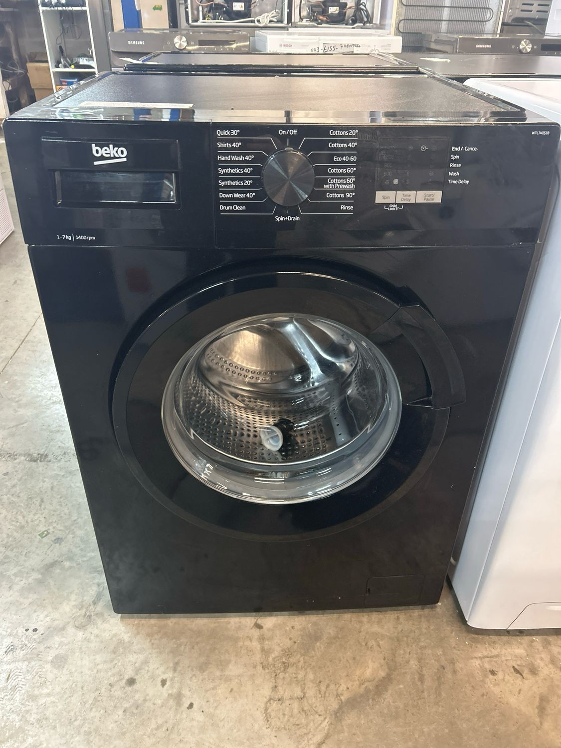 Beko WTL74051B 7kg 1400rpm Washing Machine Black
