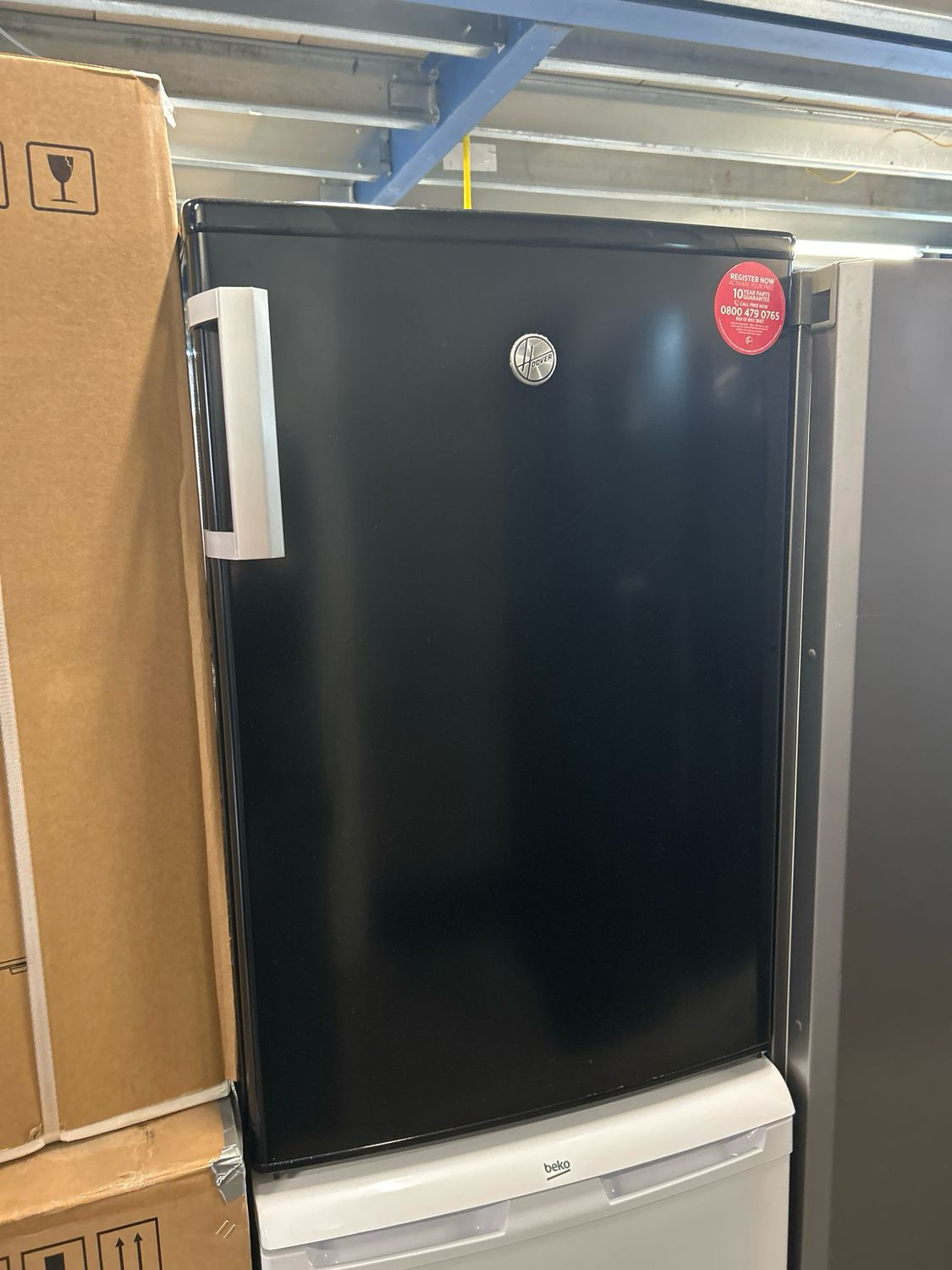 Hoover HVTL542BHK Undercounter Fridge Black H83cm W55cm D60cm