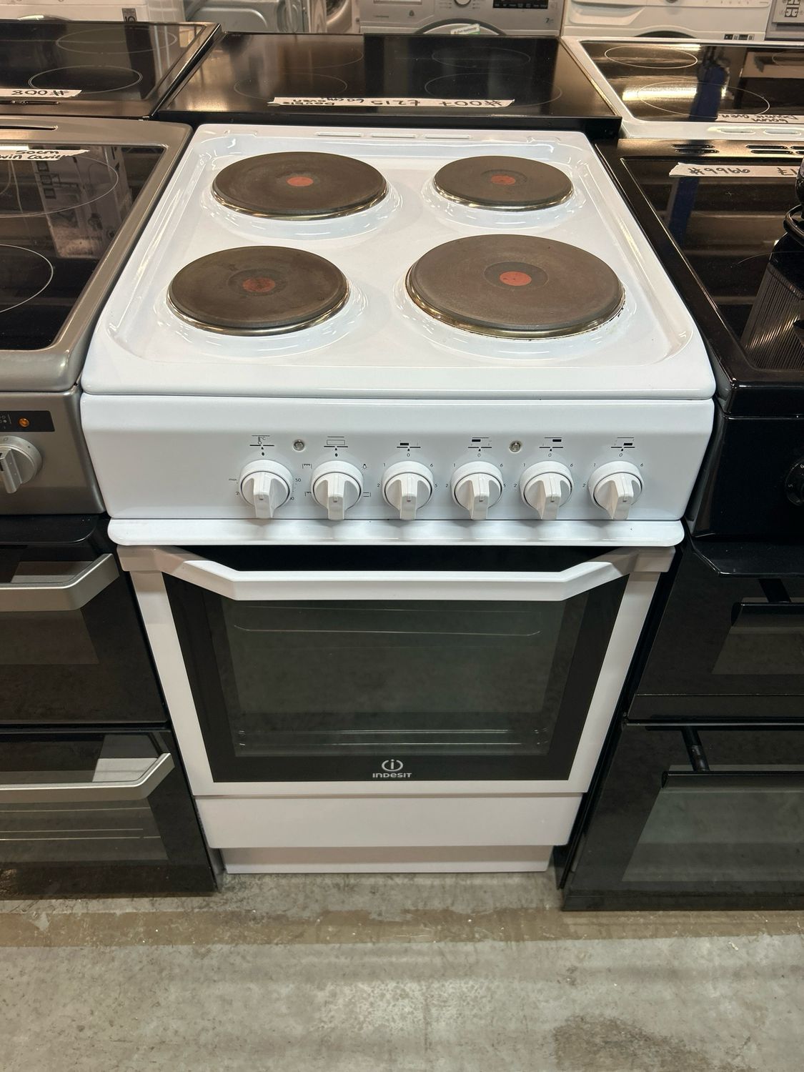 Indesit Cucina 50cm Electric Cooker White