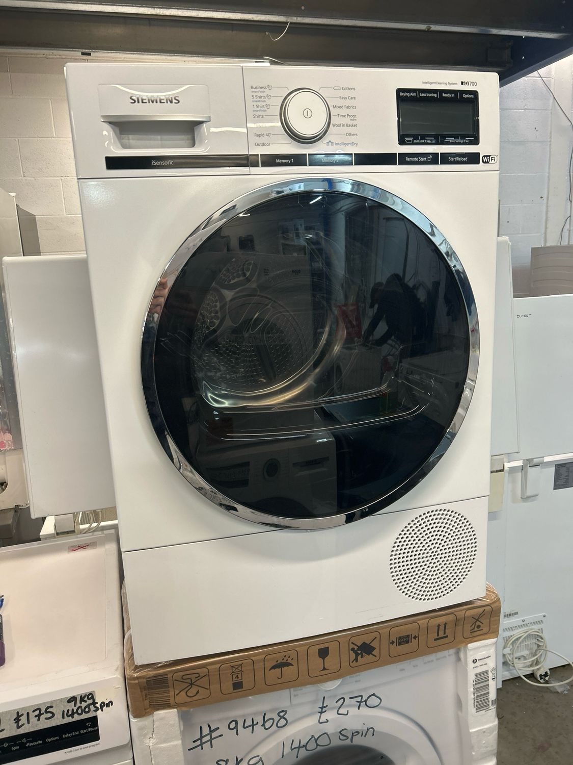 Siemens WT48XEH9GB/01 9kg Heat Pump Condenser Dryer