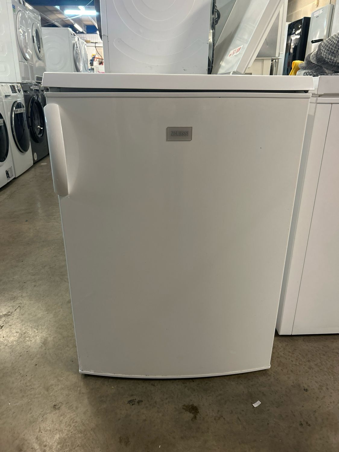 Zanussi 60cm Under counter Fridge White D63cm H84cm