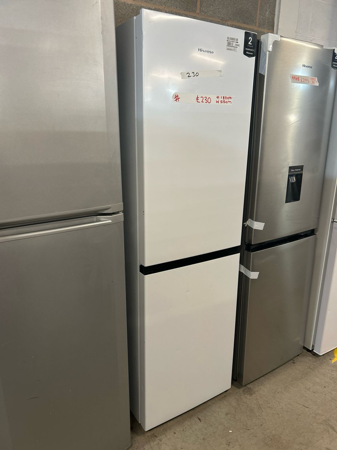 Hisense RB327N4BWE Frost Free Fridge Freezer H182cm W55cm White 50/50