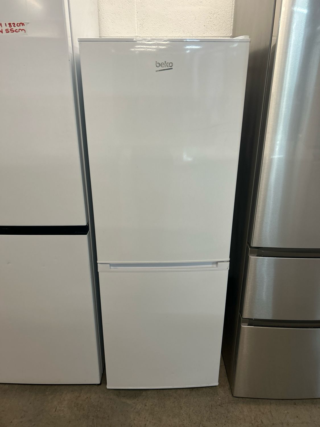 Beko CCFM1552W Frost Free Fridge Freezer White H152cm W54cm