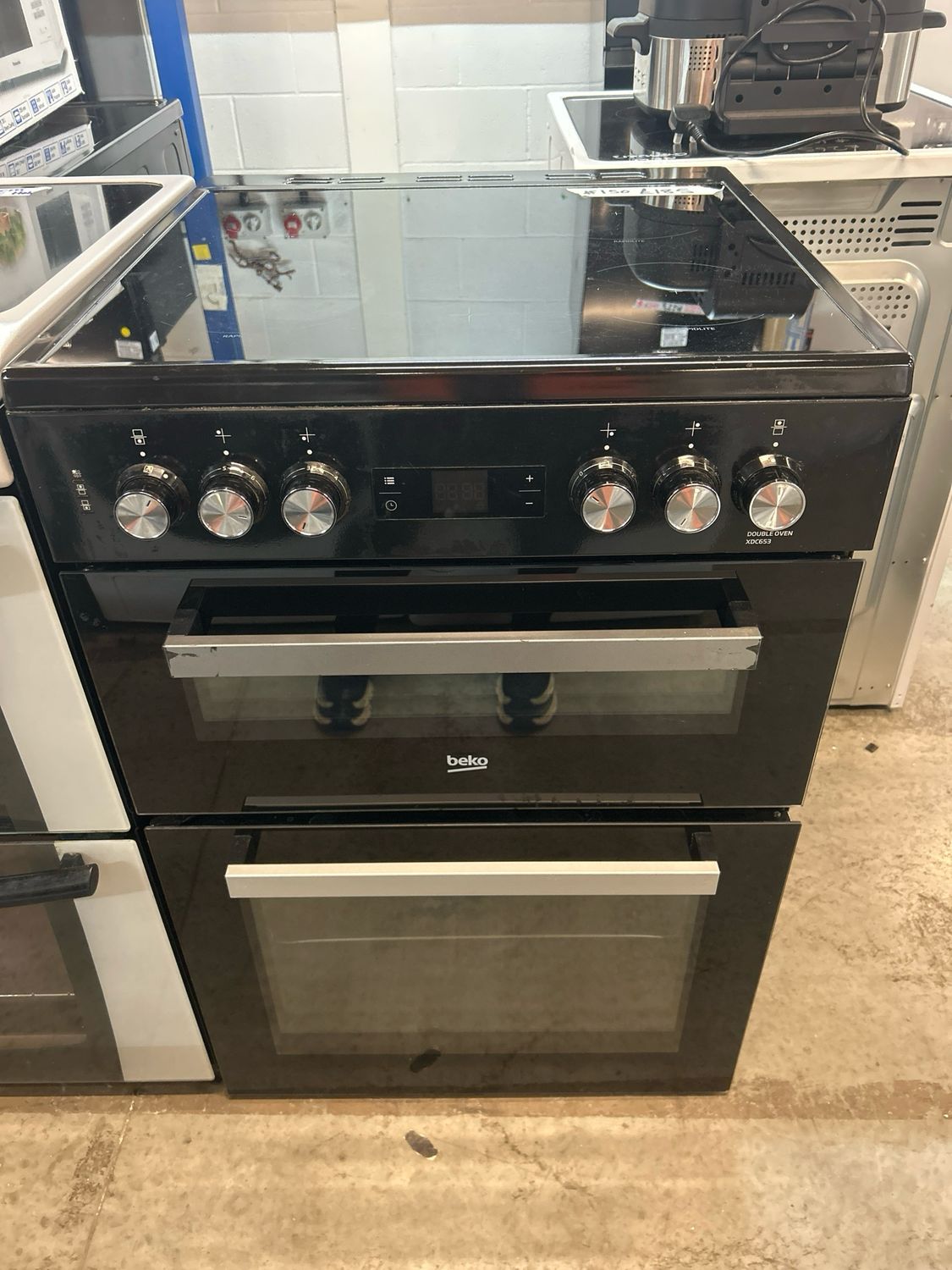 Beko XDC653k 60cm Electric cooker Double Oven Black