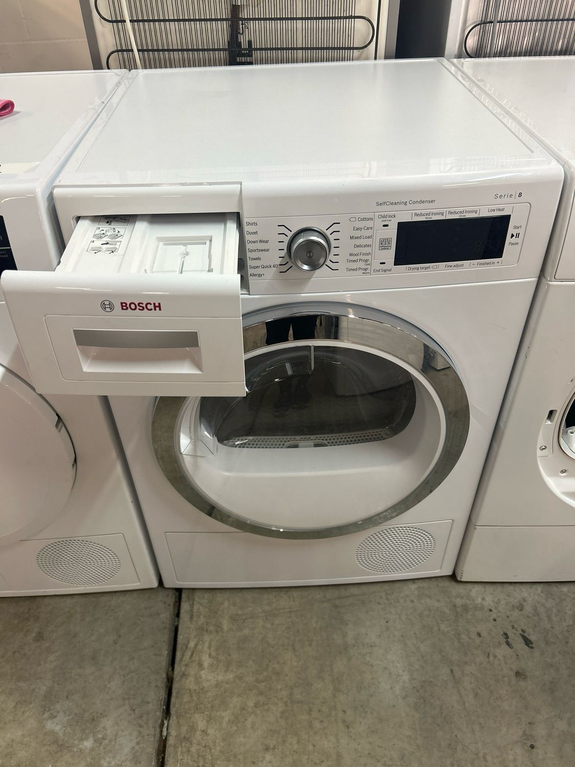 Bosch WTW87560GB/02 8kg Heat Pump Condenser Dryer White