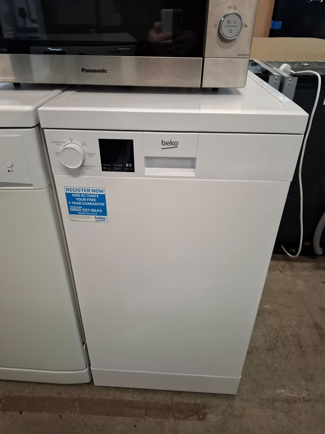 Beko DVS05R20W 45cm Freestanding Slimline Dishwasher White