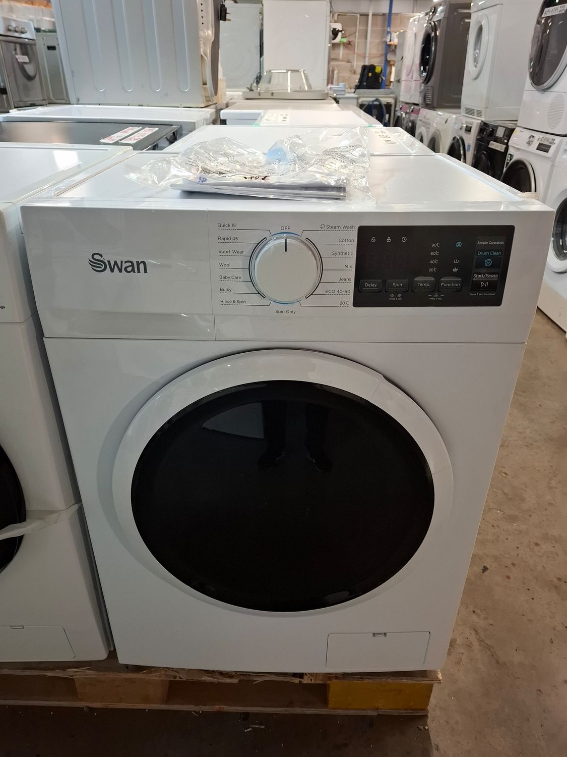 Swan SW75130W 9KG 1400rpm Washing Machine White New Graded