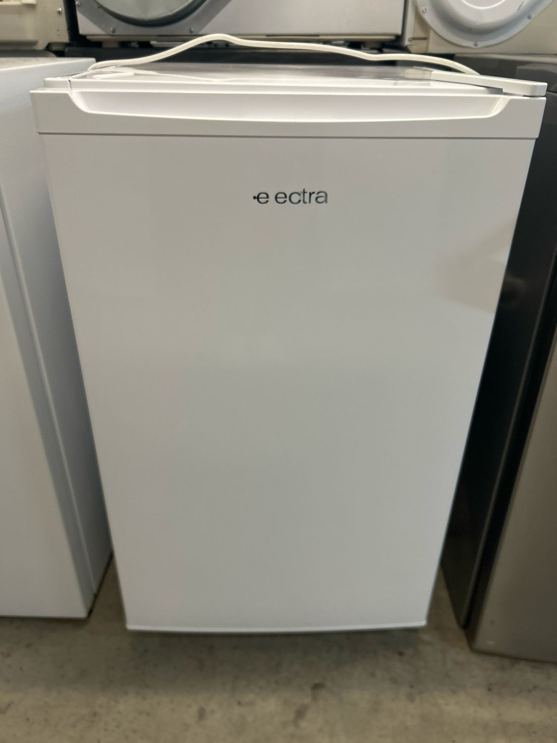 Electra W48cm Under Counter Fridge With Ice Box