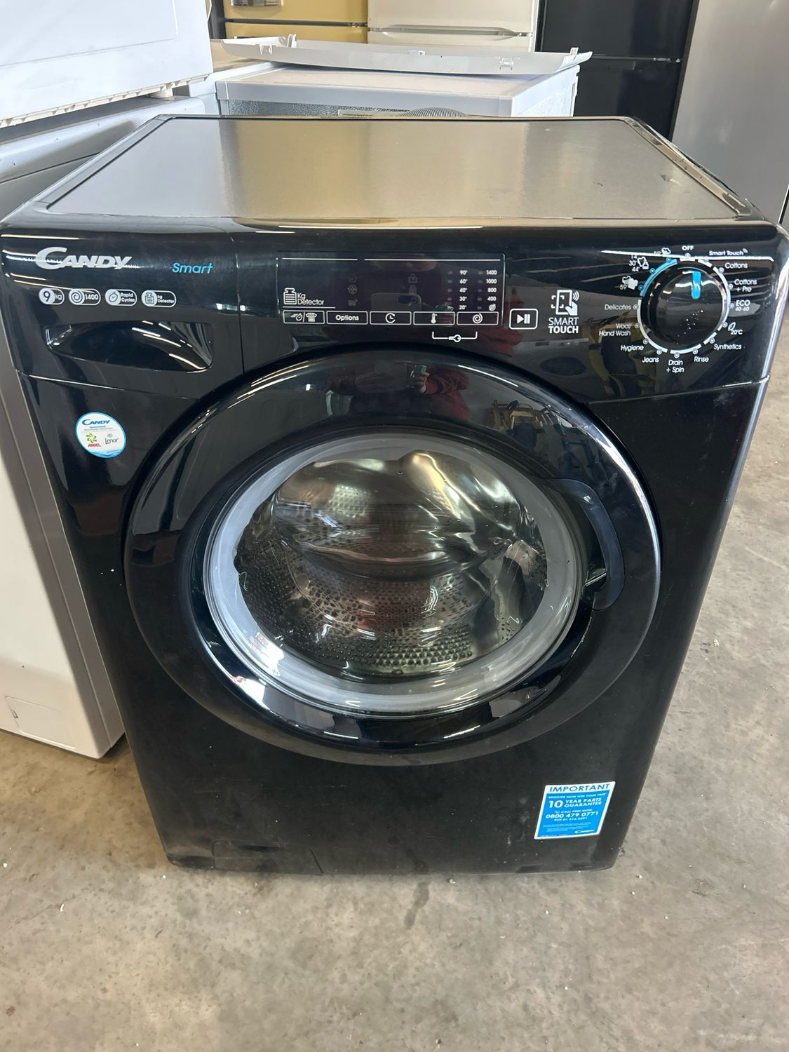Candy CS149TWBB4-80 9kg 1400rpm Washing Machine Black - Dint On Left Side Shown On Photos