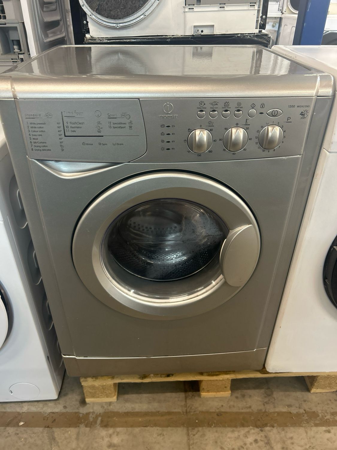 Indesit WIDXL1265 Washer/Dryer 6KG/4KG Silver - 3 Months Warranty