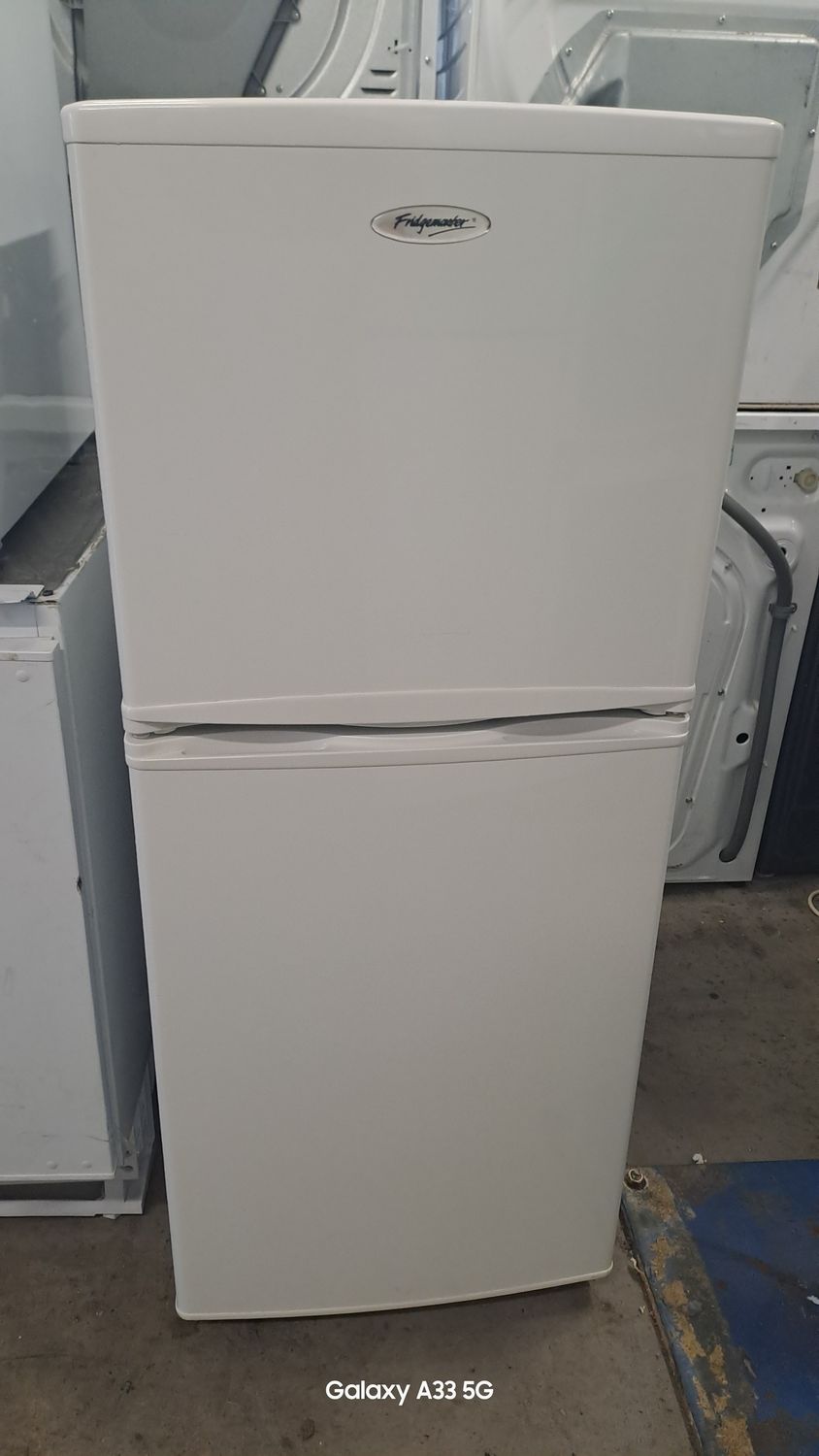 Fridgemaster MTRF140 Fridge Freezer White Refurbished D49cm W48cm H118cm