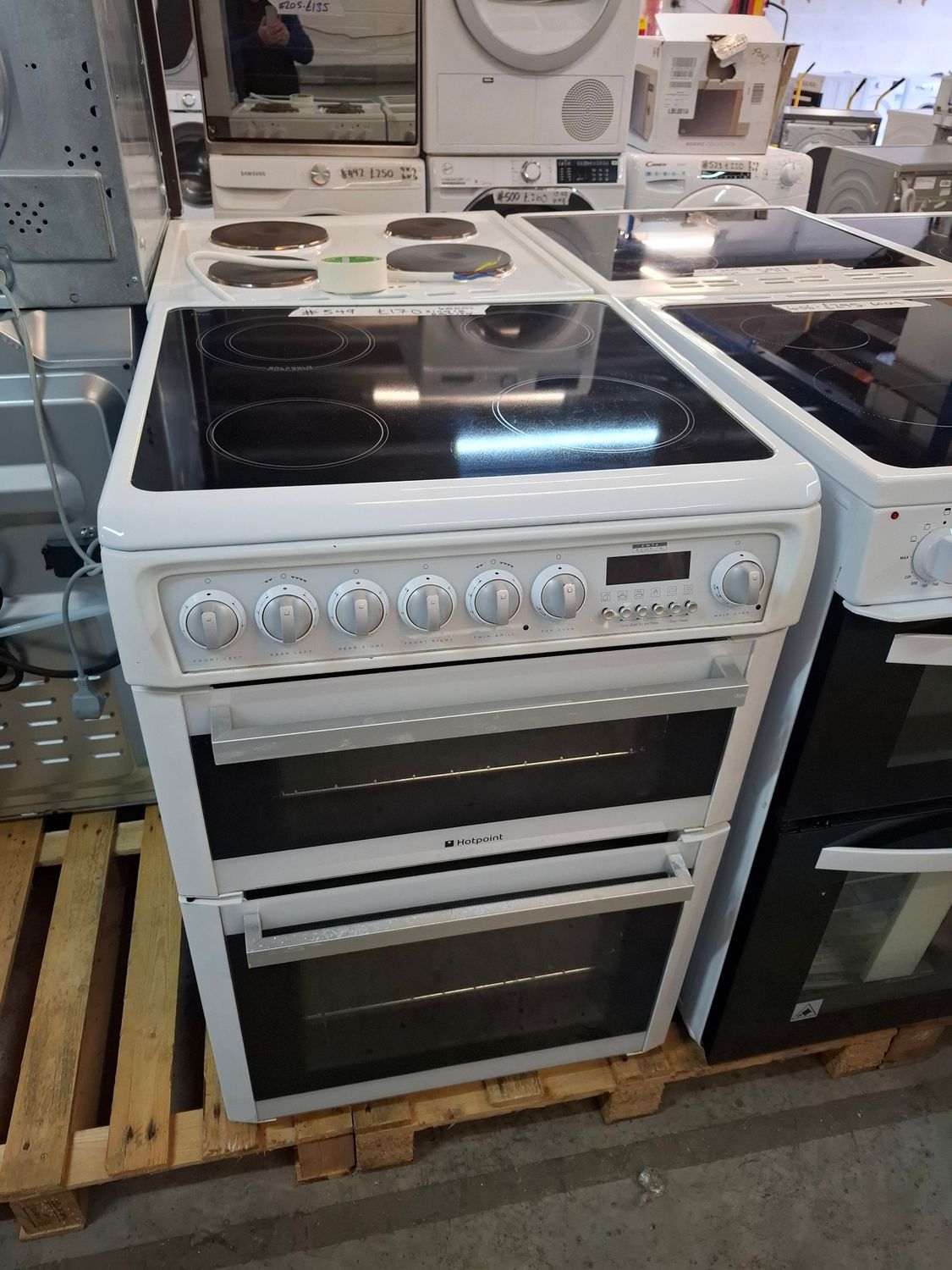 Hotpoint 60cm Electric Cooker Double Oven Ceramic Hob White