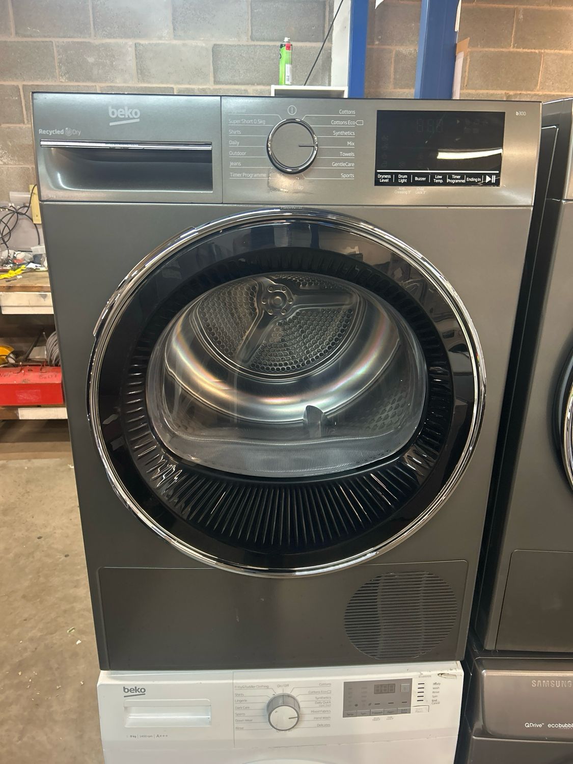 Beko B300 9Kg Condenser Dryer Graphite Grey