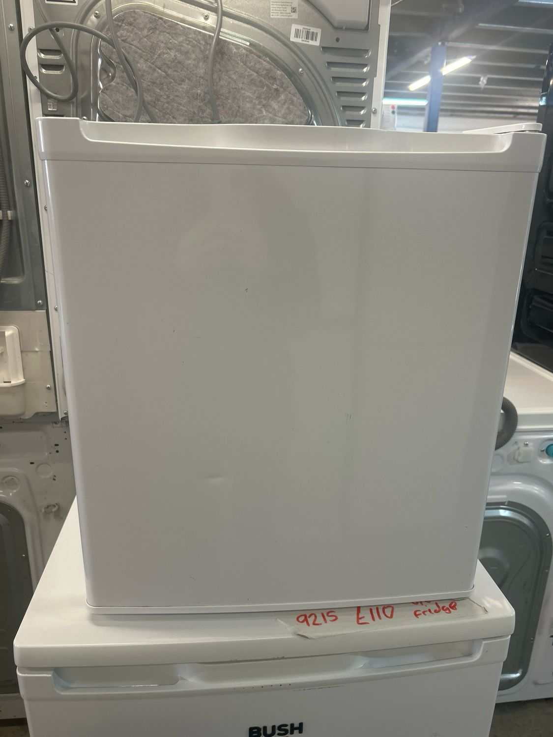 Currys Essentials ETF34W15 Table Top Freezer W43cm H52cm D47cm