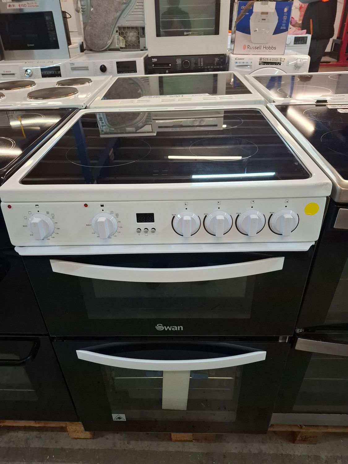 Swan SX16730W 60cm Electric Cooker Double Oven Ceramic Hob White - Cosmetic Damage On Front