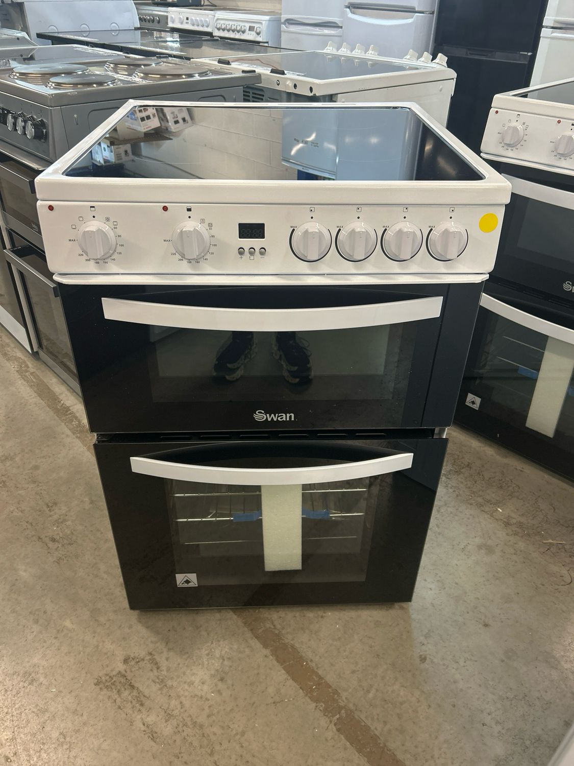 Swan SX16730W 60cm Electric Cooker Double Oven Ceramic Hob White - Cosmetic Damage On Back