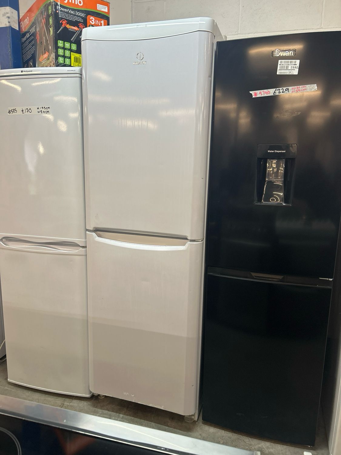 Indesit BAAN134 Fridge Freezer H188cm W60cm White