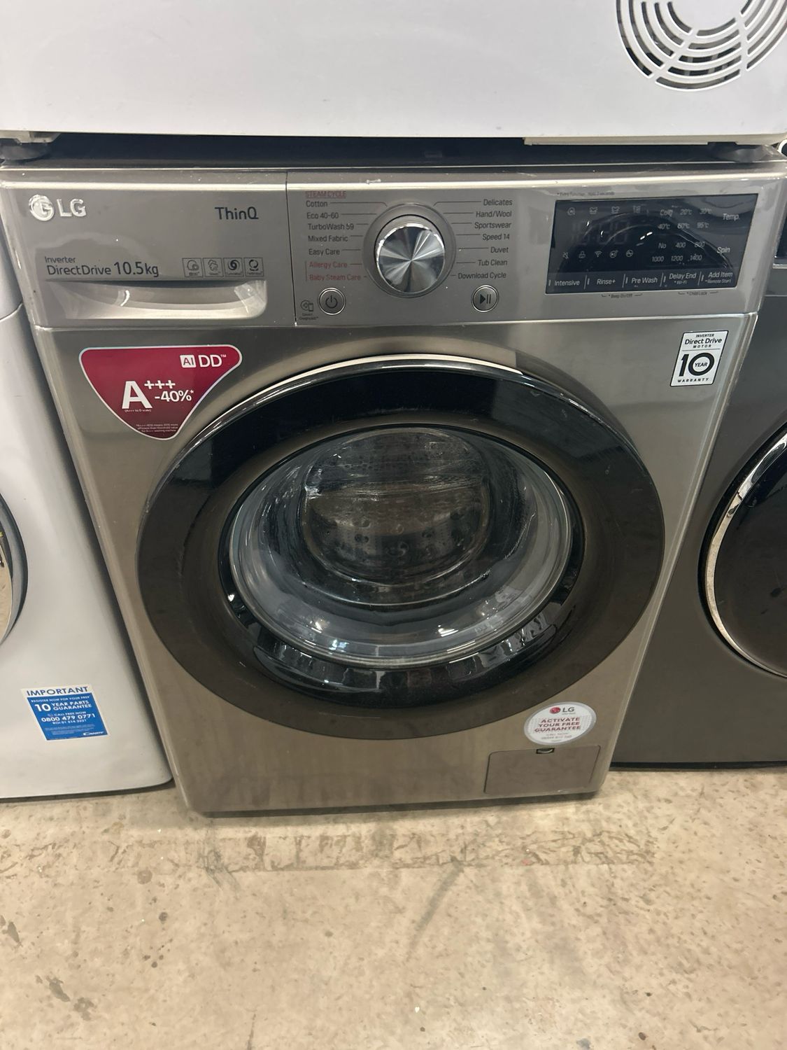 LG F4V309SSE 10.5kg 1400rpm Washing Machine Silver