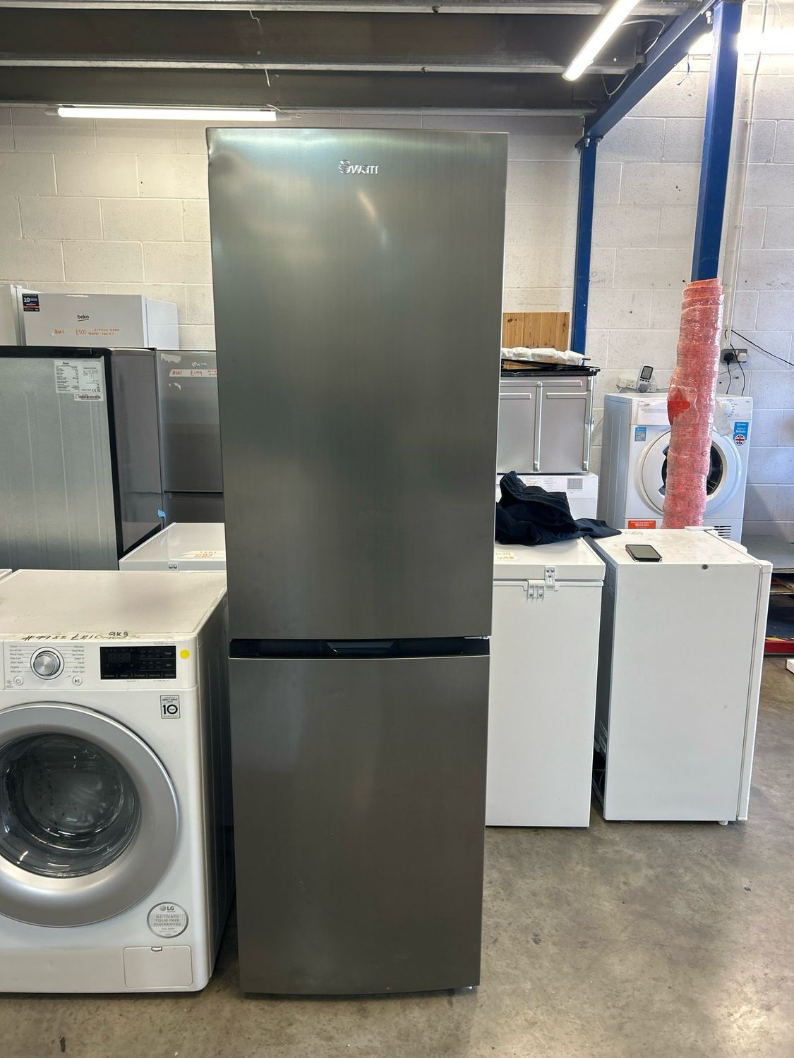 Swan SR156120I Fridge Freezer H182cm W55cm D55cm Silver - Cosmetic Damage Shown On Pictures
