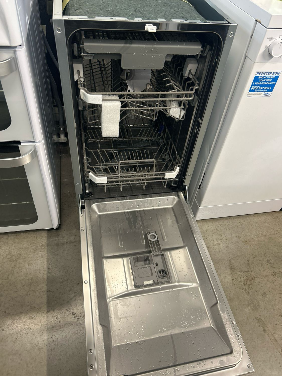 Hisense HV523E15UK Fully Integrated 45cm Slimline Dishwasher Brand New Out Of Box