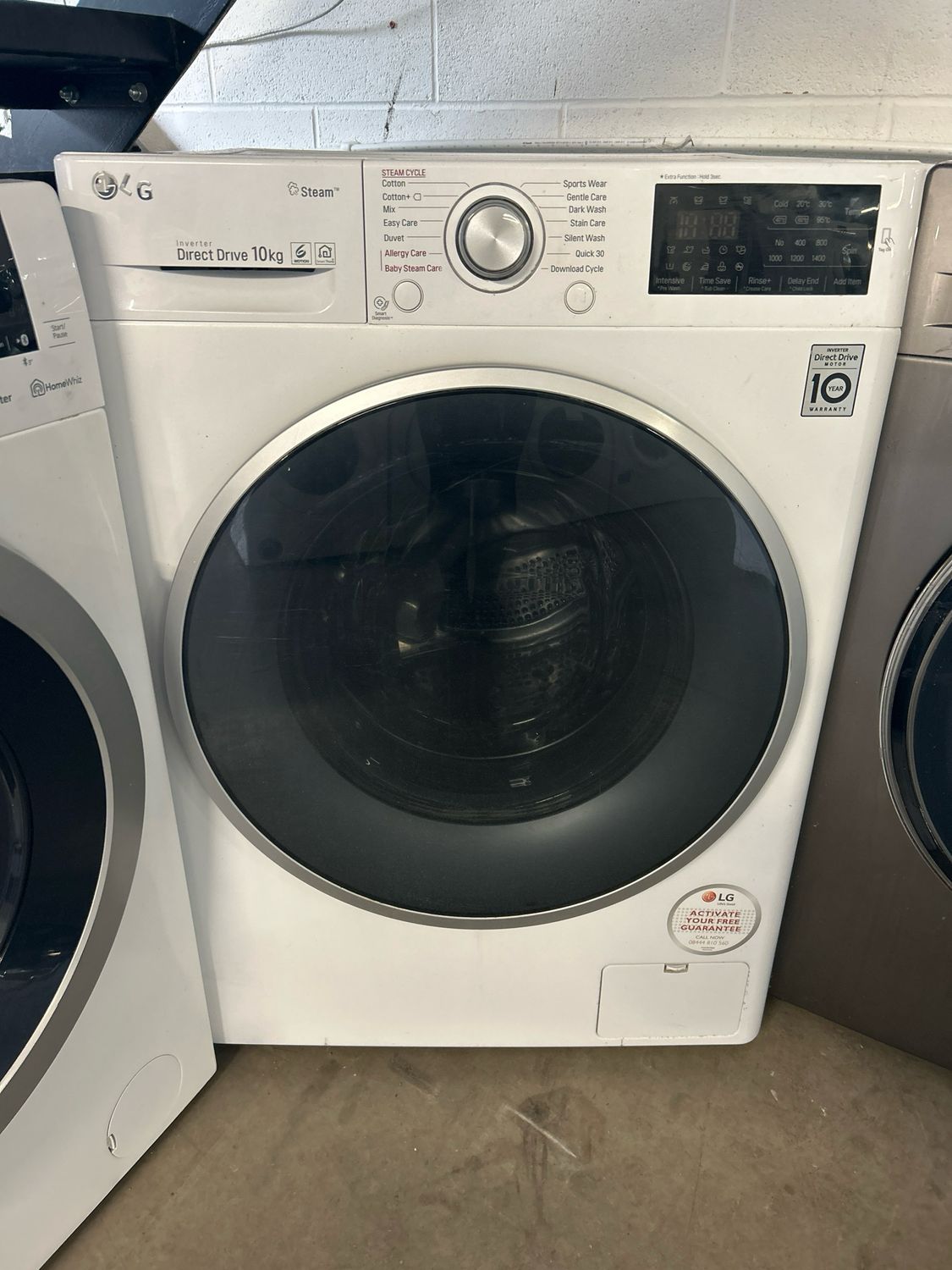 LG F4J6JY1W 8kg 1400 Spin Washing Machine White Refurbished