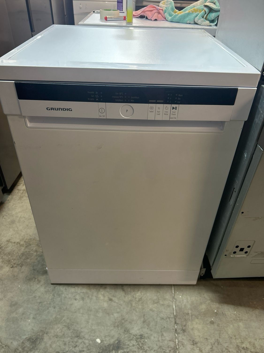 Grundig GNF11510W 60cm Freestanding Dishwasher White