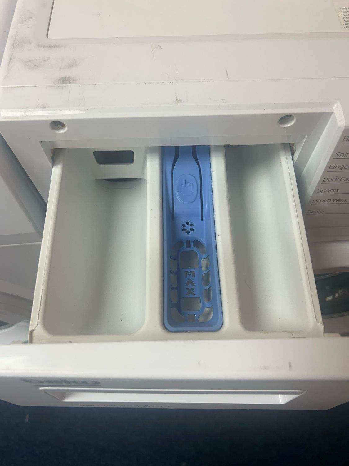 Beko WTG841B2W 8kg 1400rpm Washing Machine White Located In Whitby Road Shop