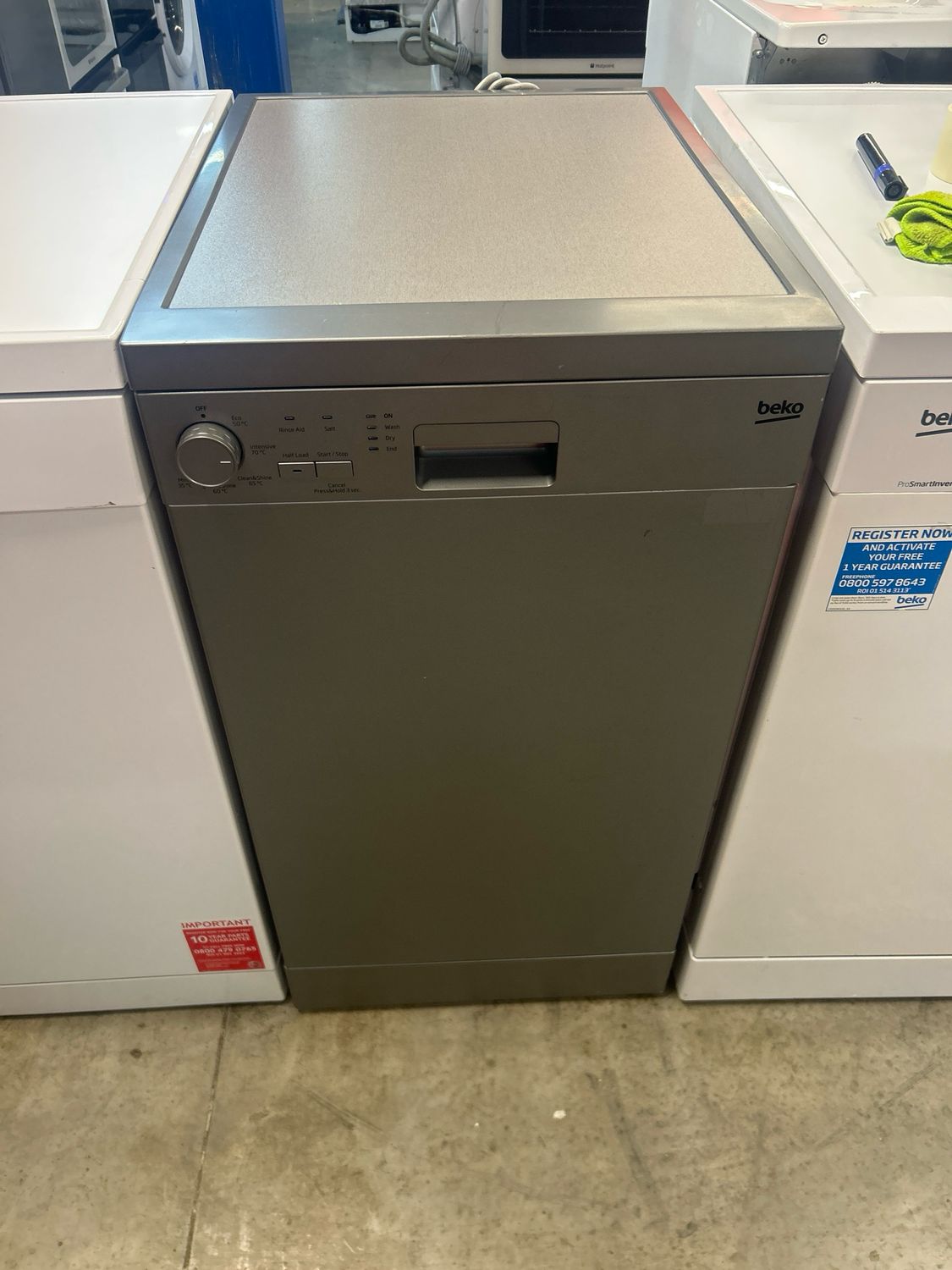 Beko DFS05020S 45cm Freestanding Slimline Dishwasher Silver