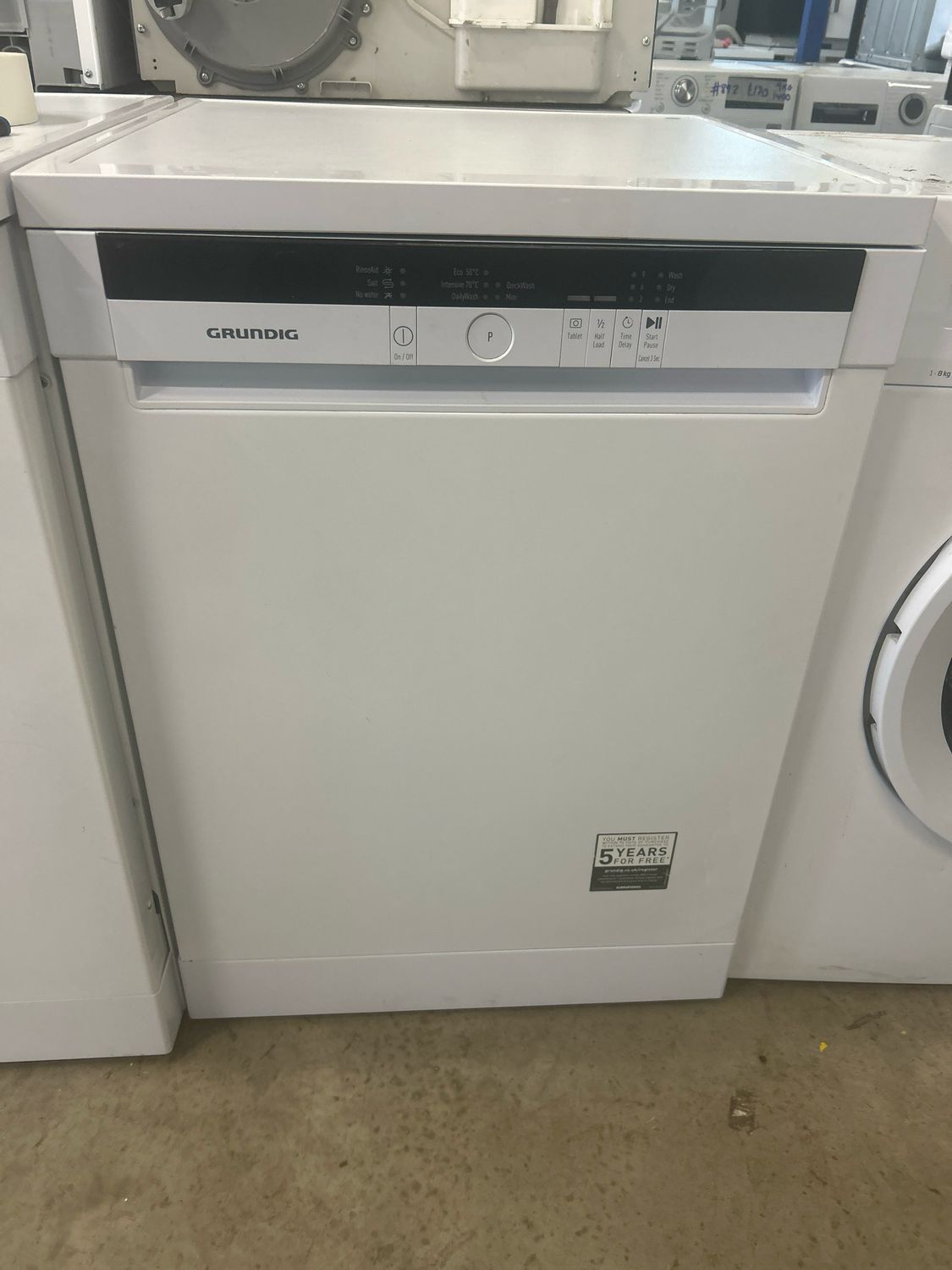 Grundig GNF11510W 60cm Freestanding Full Size Dishwasher White