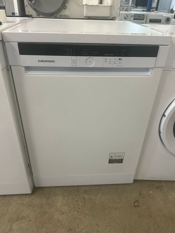 Grundig GNF11510W 60cm Freestanding Full Size Dishwasher White