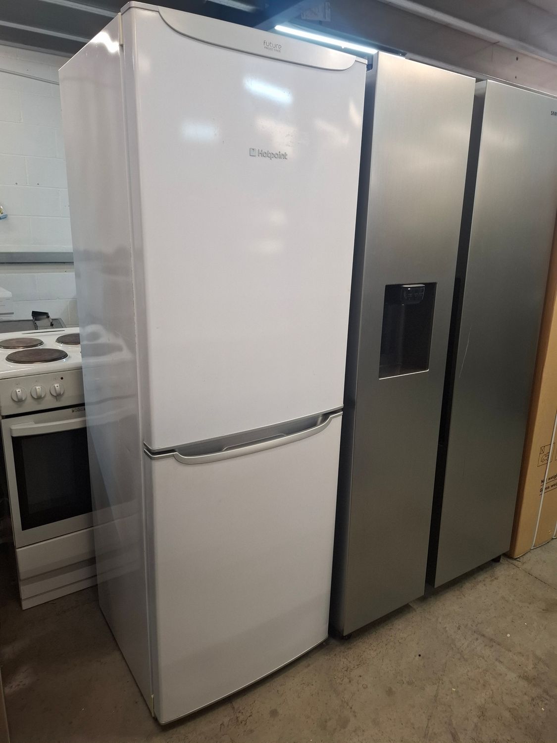 Hotpoint Fridge Freezer White H176cm W60cm D63cm
