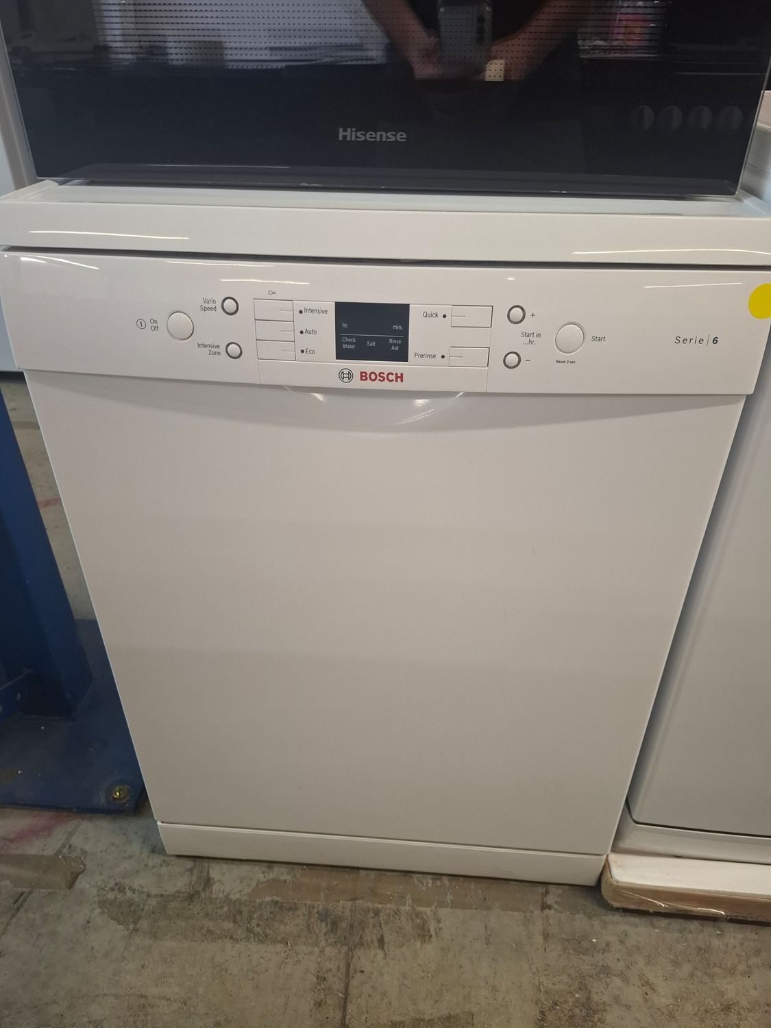 Bosch Series 6 60cm Freestanding Full Size Dishwasher White
