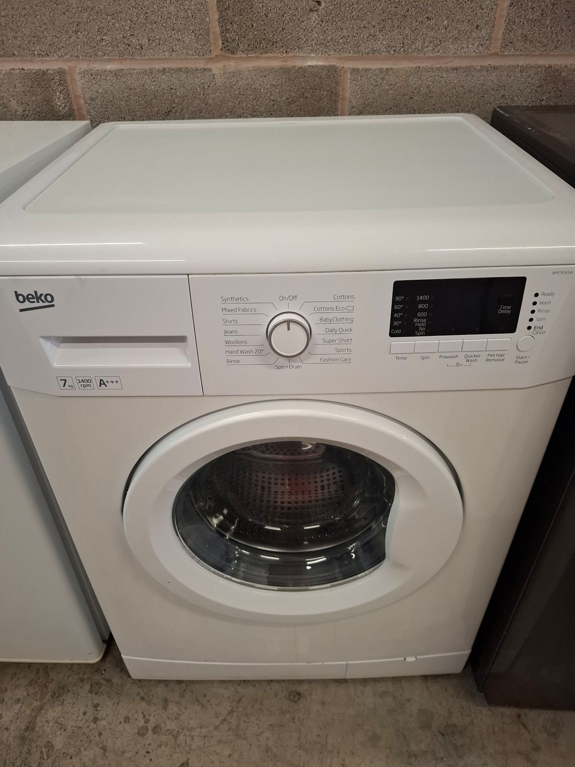 Beko WM74145W 7kg 1400rpm Washing Machine White
