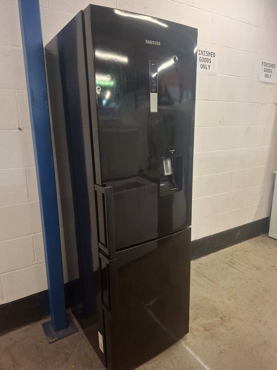 Samsung RL50 Fridge Freezer Black W59cm H186cm D63cm