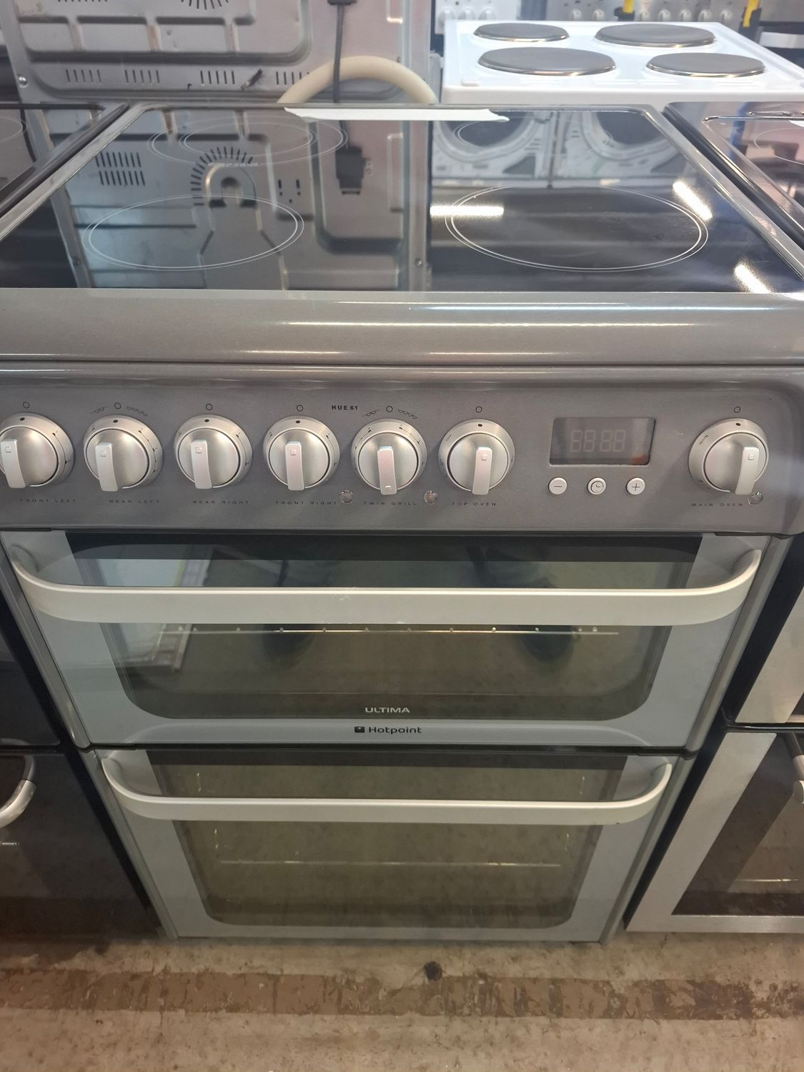 Hotpoint HUE61GS 60cm Electric cooker Double Oven Graphite 