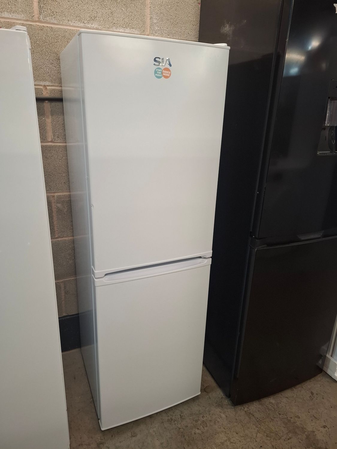 SIA SFF5050 Fridge Freezer White H149cm W48cm