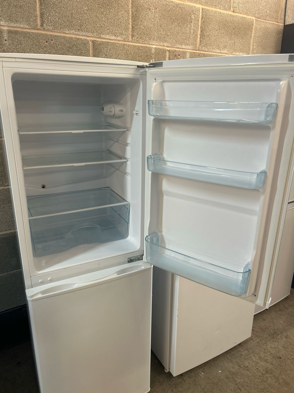 Ice King Fridge Freezer H144cm W48cm White