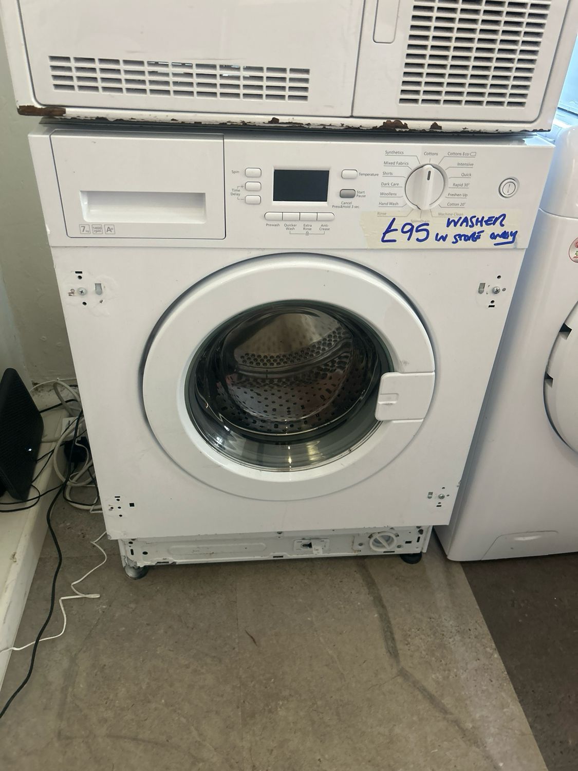 Howdens HJA8501 7KG 1400 Built in Integrated Washing Machine White